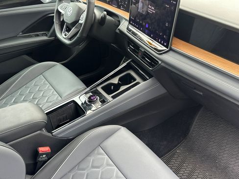 Used 2026 Volkswagen Tiguan SEL R-Line image 20