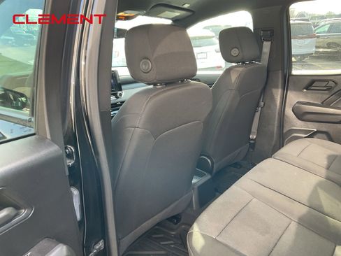 Used 2024 Chevrolet Colorado W/T RWD image 22