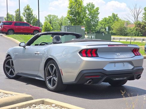 Used 2025 Ford Mustang Premium RWD image 21