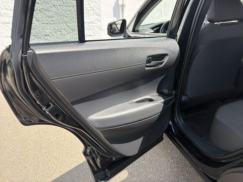 Used 2022 Toyota Corolla Cross LE AWD/4WD image 30