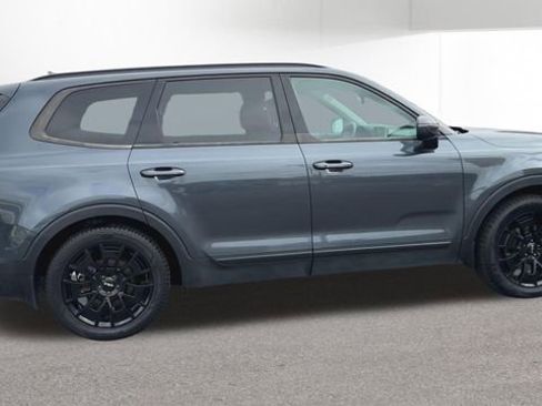 Used 2022 Kia Telluride EX w/ EX Premium Package image 11