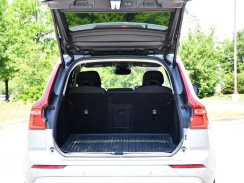 Used 2024 Volvo XC60 B5 Plus w/ Protection Package Premier AWD/4WD image 20