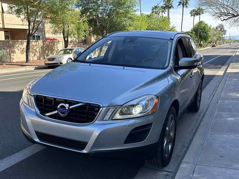 Used 2013 Volvo XC60 3.2 image 4