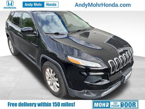 Used 2017 Jeep Cherokee Limited AWD/4WD image 1