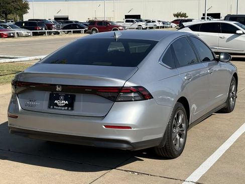 Used 2023 Honda Accord EX image 4