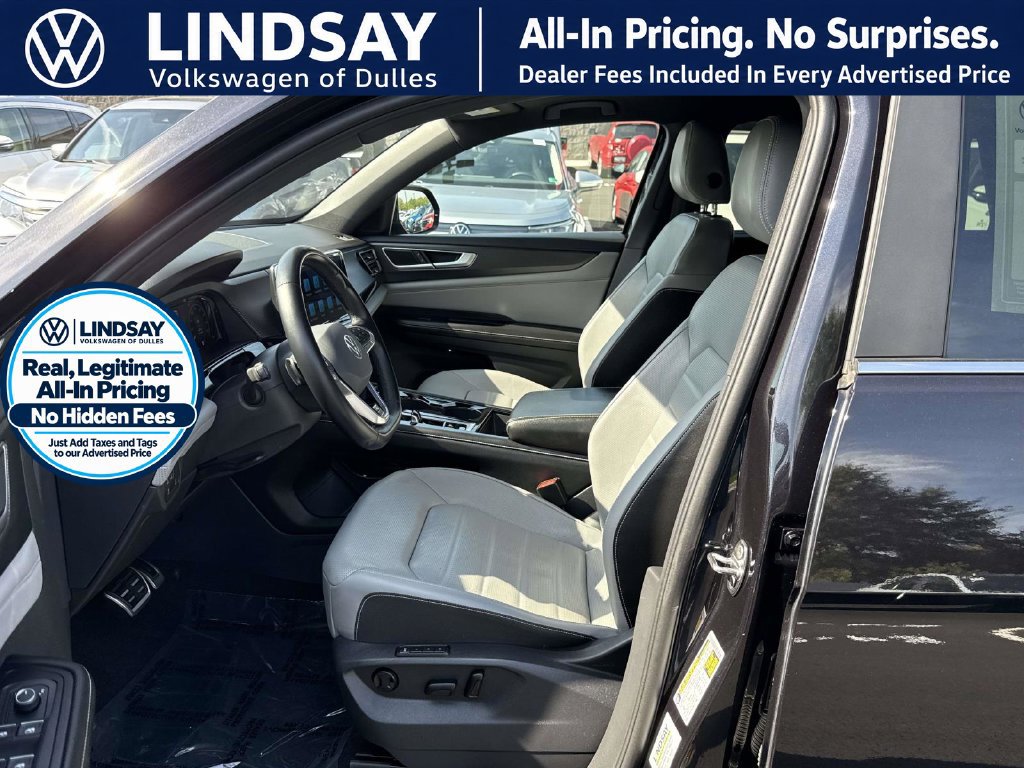 Used 2024 Volkswagen Atlas Cross Sport SEL R-Line AWD/4WD image 10