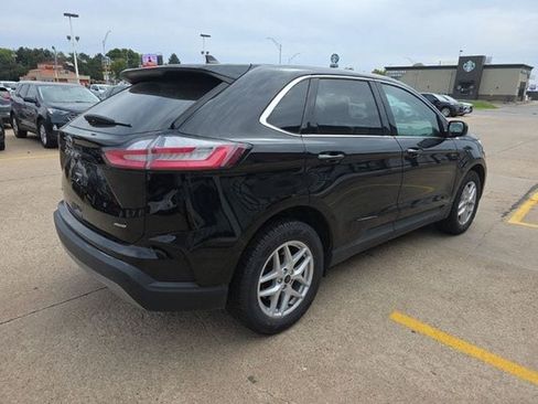 Used 2024 Ford Edge SEL AWD/4WD image 5