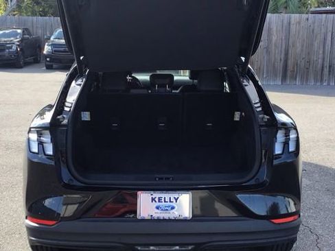 Certified 2022 Ford Mustang Mach-E Select w/ Comfort/Technology Package image 9