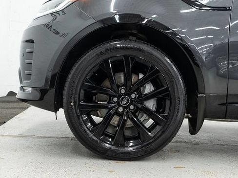 Used 2023 Land Rover Discovery S R-Dynamic AWD/4WD image 46
