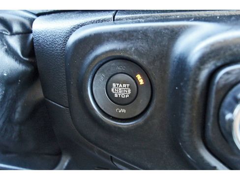 Used 2023 Jeep Wrangler Sport image 19