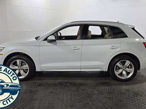 Used 2019 Audi Q5 2.0T Premium Plus w/ Premium Plus Package image 4