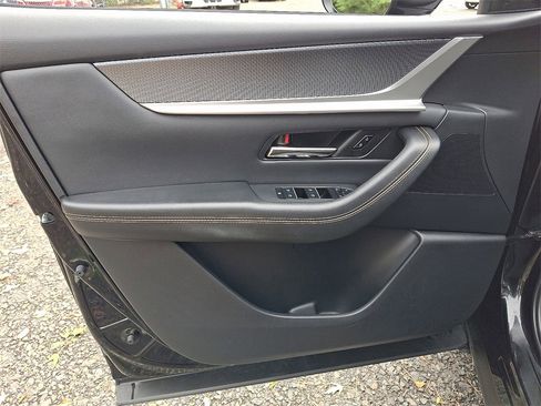 Used 2025 MAZDA CX-90 3.3 Turbo w/ Preferred Package image 14