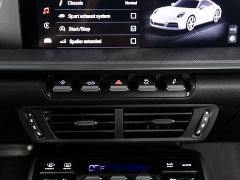 Certified 2025 Porsche 911 Carrera image 38