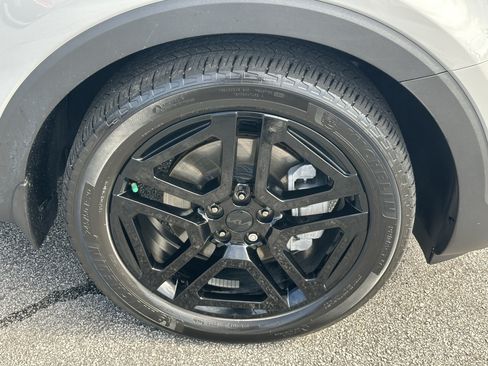 Used 2025 Kia Telluride SX X-Line AWD/4WD image 13
