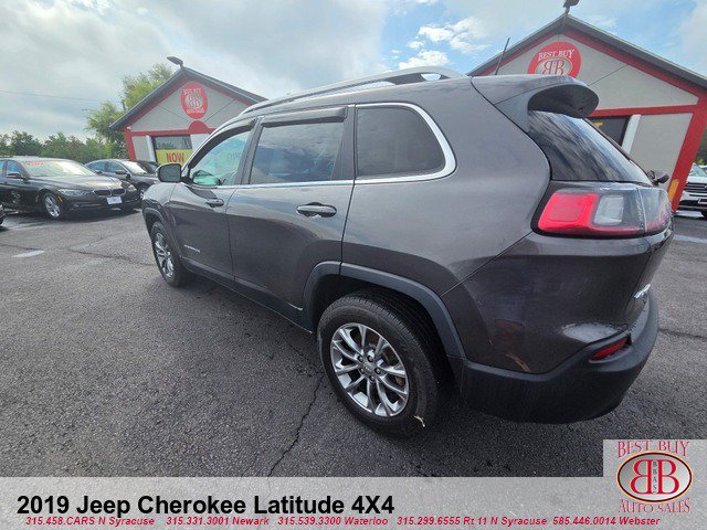Used 2019 Jeep Cherokee Latitude Plus w/ Cold Weather Group AWD/4WD image 5
