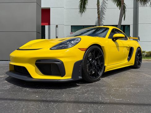 Used 2025 Porsche 718 Cayman GT4 RS RWD image 10