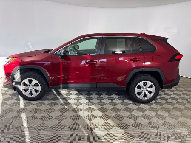 Used 2023 Toyota RAV4 LE AWD/4WD image 4
