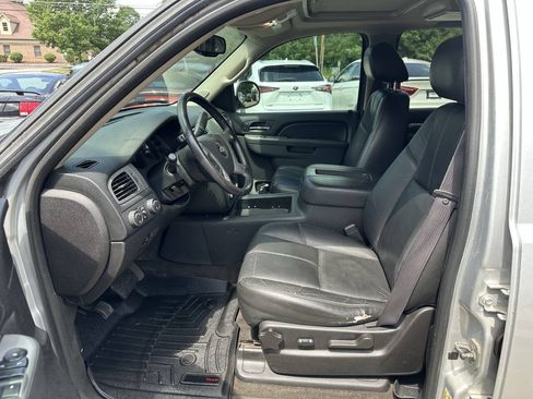 Used 2012 Chevrolet Avalanche LT AWD/4WD image 17