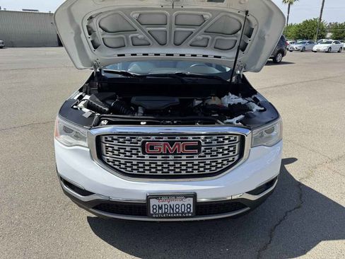 Used 2019 GMC Acadia SLT image 48