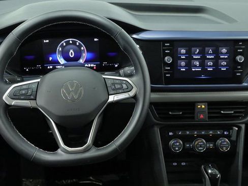 New 2024 Volkswagen Taos SE image 13