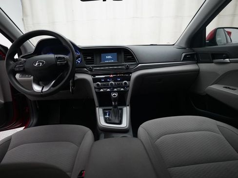 Used 2020 Hyundai Elantra SE w/ Cargo Package (C1) FWD image 5