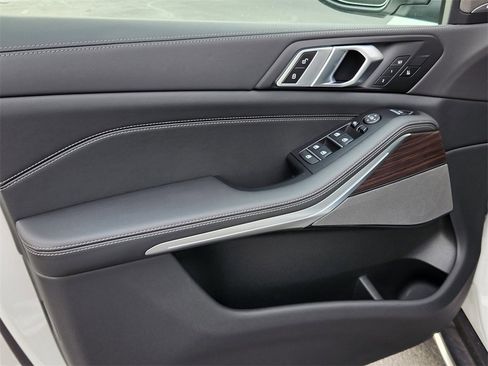 Certified 2026 BMW X5 xDrive40i image 6