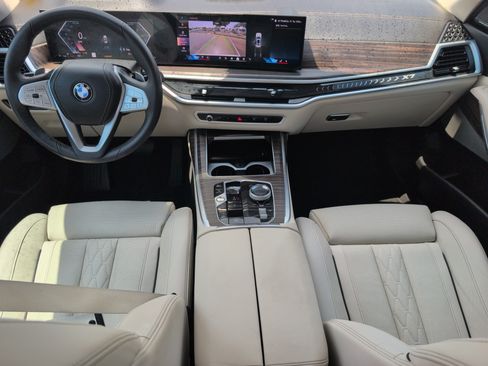 Used 2024 BMW X7 xDrive40i w/ Executive Package AWD/4WD image 29