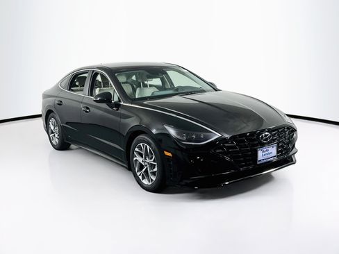 Used 2023 Hyundai Sonata SEL FWD image 3