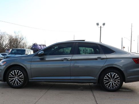 Used 2021 Volkswagen Jetta SE image 12