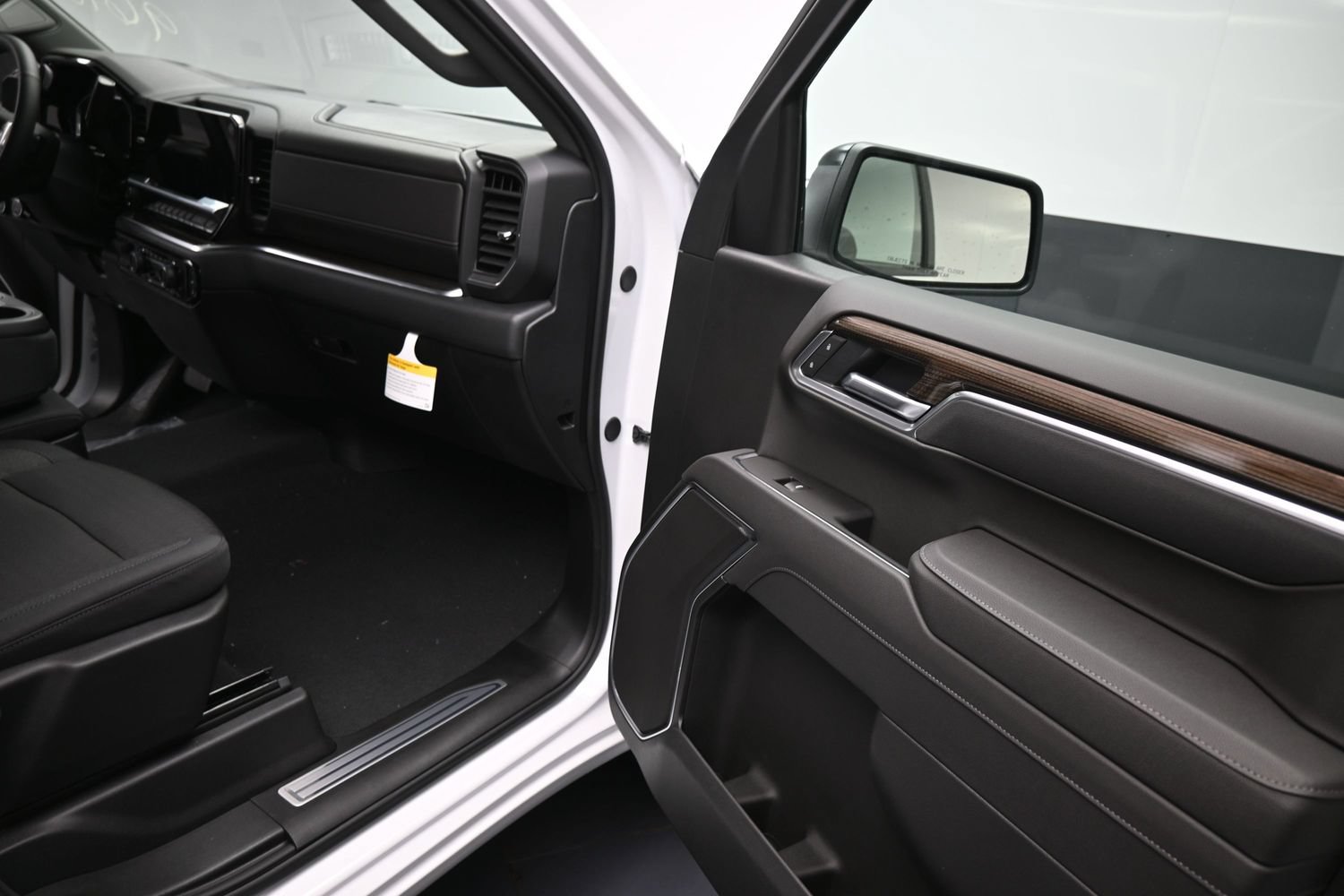 New 2026 Chevrolet Silverado 1500 RST w/ RST Select Package AWD/4WD image 23