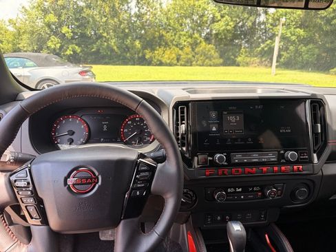 Used 2026 Nissan Frontier PRO-4X AWD/4WD image 32