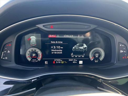 Used 2022 Audi Q8 Prestige AWD/4WD image 27