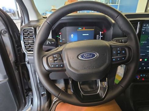 Used 2025 Ford Ranger XLT w/ Equipment Group 301A High AWD/4WD image 14