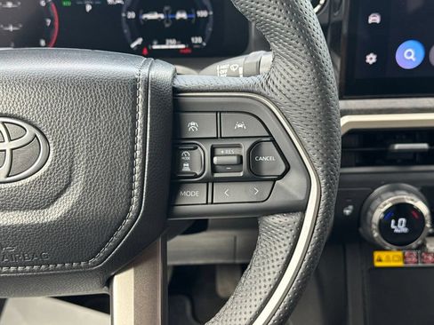 Certified 2025 Toyota Tacoma Limited w/ Tow Tech Package AWD/4WD image 33
