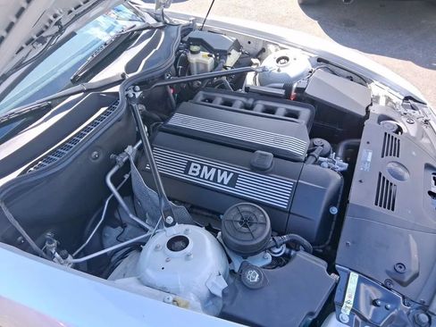 Used 2005 BMW Z4 2.5i RWD image 20