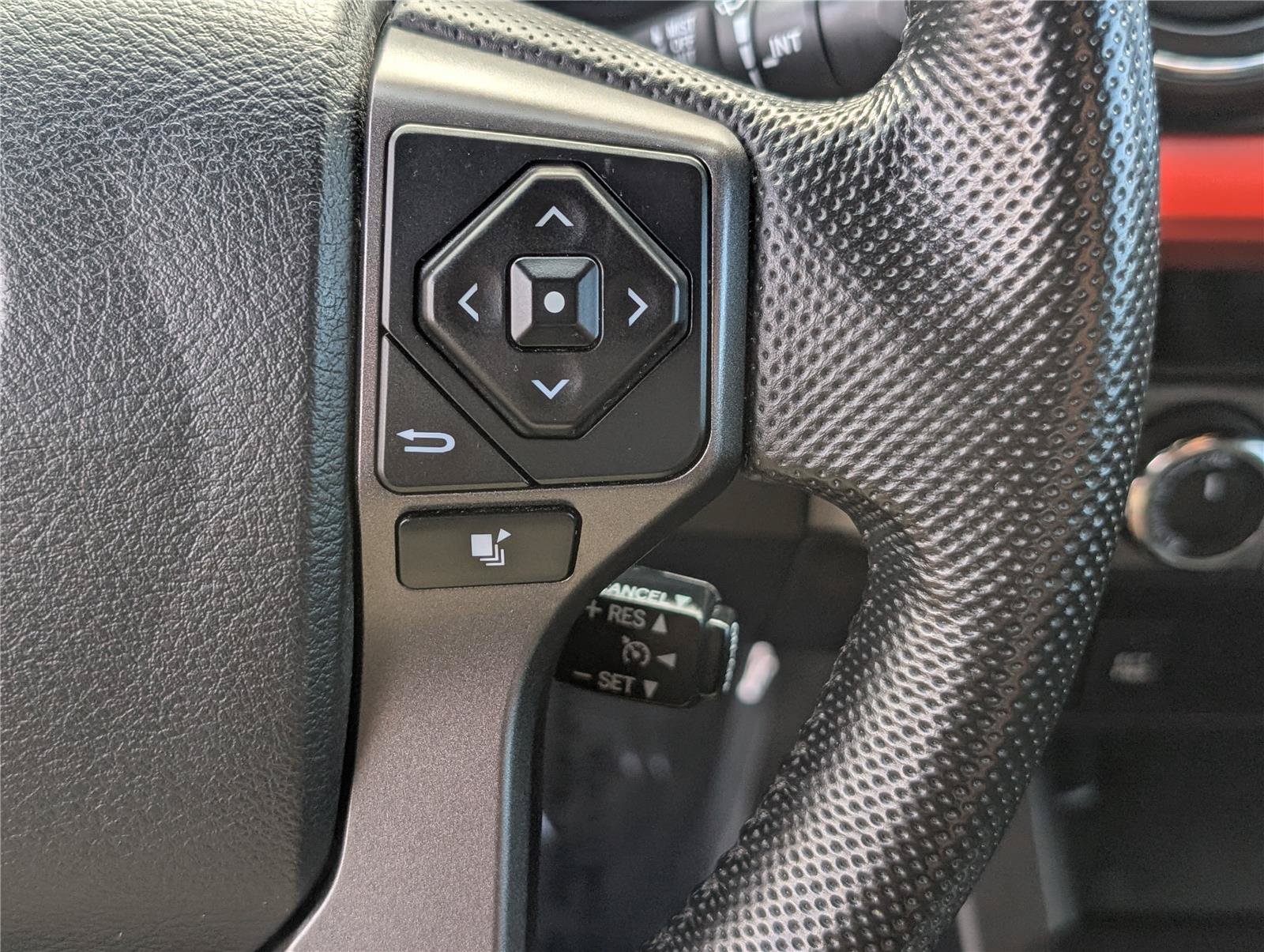 Used 2016 Toyota Tacoma TRD Sport w/ Towing Package AWD/4WD image 23