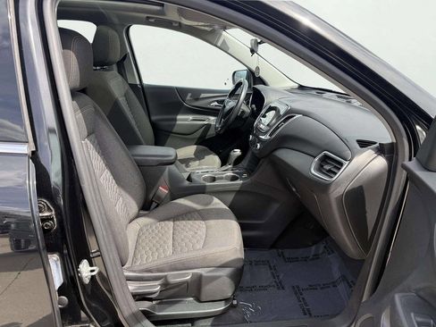 Used 2020 Chevrolet Equinox LT FWD image 12