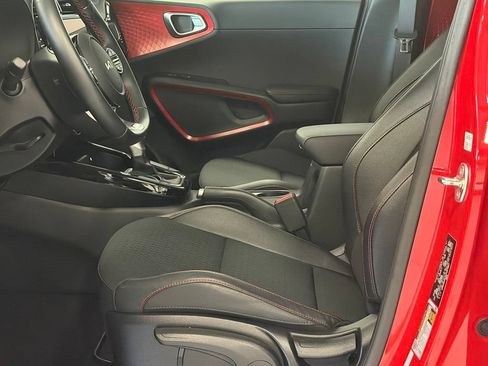 Used 2025 Kia Soul GT-Line FWD image 12