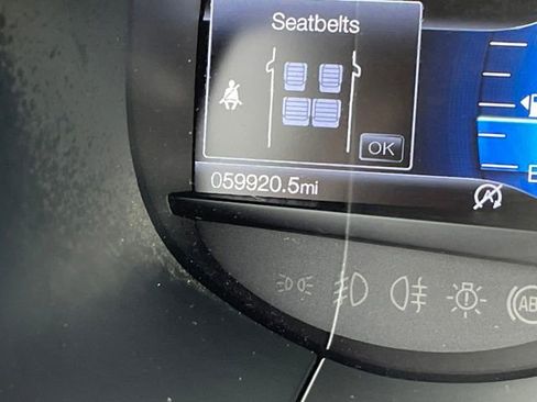 Used 2022 Ford Edge SE image 16