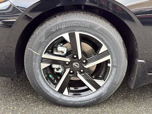 New 2025 Nissan Sentra SV image 9