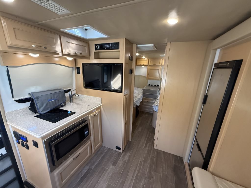 Used 2019 Mercedes-Benz Sprinter 170 image 81