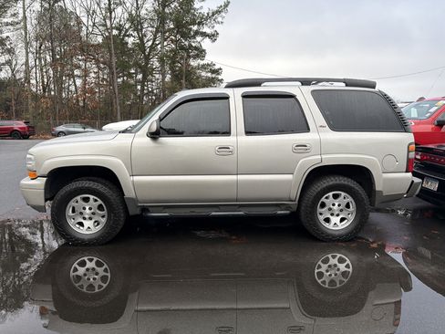 Used 2005 Chevrolet Tahoe Z71 w/ Preferred Equipment Group image 4