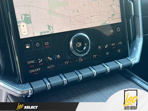 Used 2026 GMC Acadia Denali w/ Super Cruise Package FWD image 19