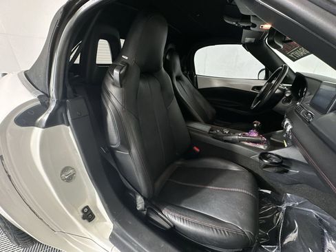 Used 2018 MAZDA MX-5 Miata Grand Touring RWD image 22
