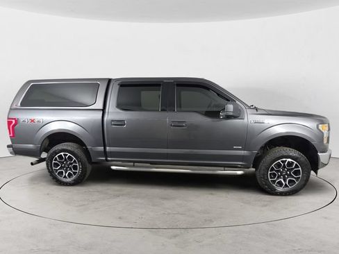 Used 2017 Ford F150 XLT w/ Trailer Tow Package AWD/4WD image 6