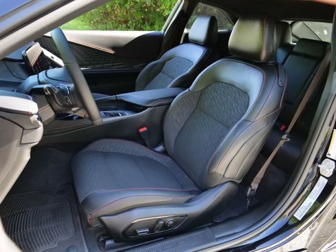 Used 2025 Dodge Charger Daytona R/T w/ Quick Order Package 25M R/T image 27