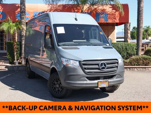 Used 2020 Mercedes-Benz Sprinter 1500 image 2