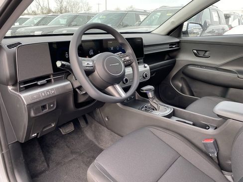 New 2026 Hyundai Kona SE image 9