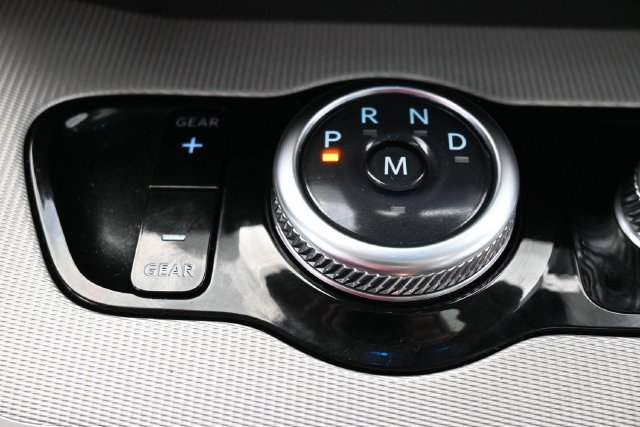 Used 2025 Ford Expedition Active AWD/4WD image 24