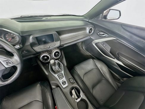 Used 2017 Chevrolet Camaro LT w/ RS Package image 11